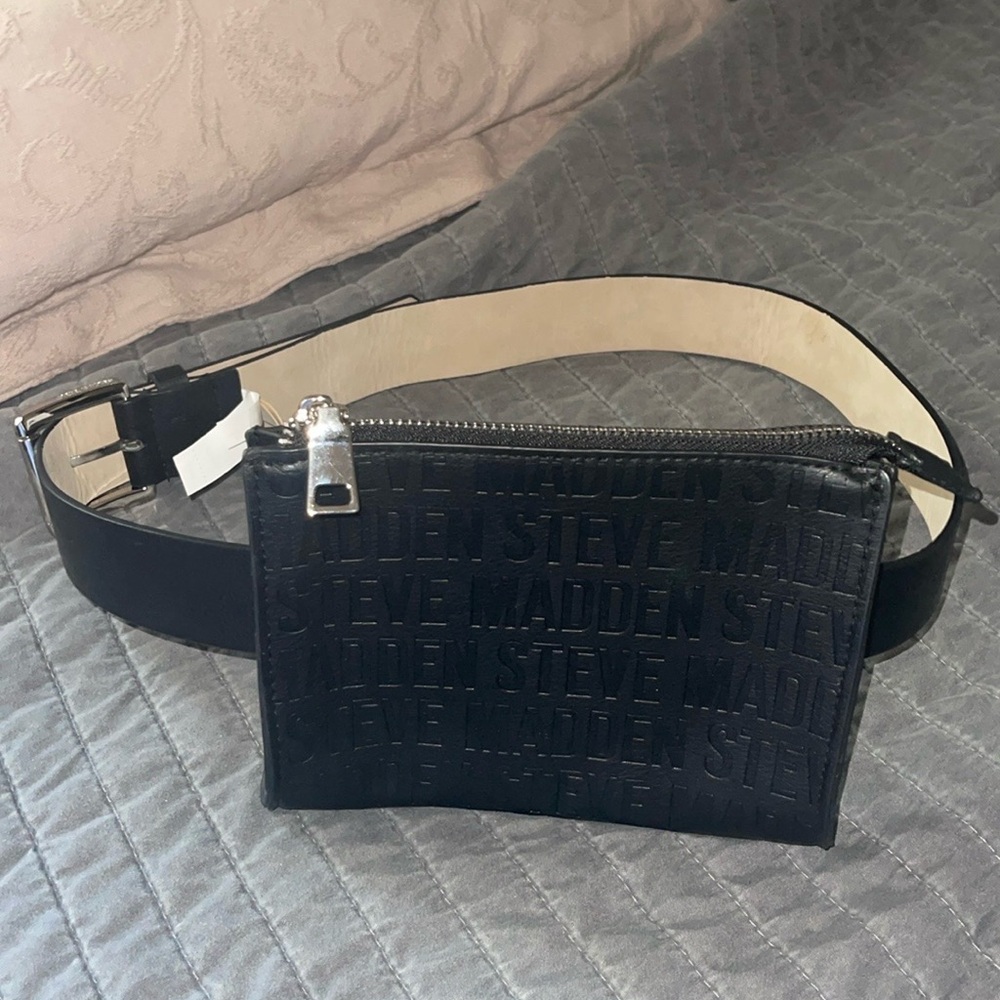 Steve Madden Black Belt